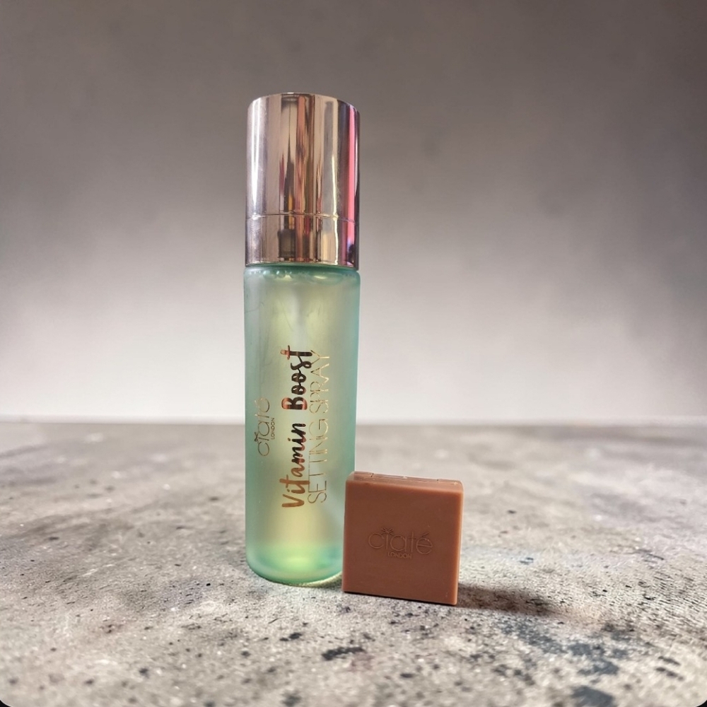 Ciatè Vitamin Boost Setting Spray  With Mini Peach Party Pallete NWOT